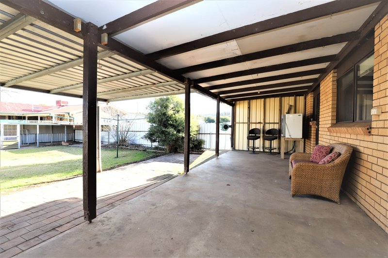 Photo - 80 Hurley Street, Cootamundra NSW 2590 - Image 13