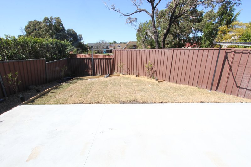 Photo - 80 Ingham Drive, Casula NSW 2170 - Image 8