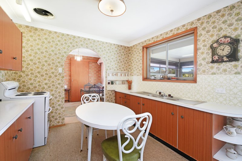 Photo - 80 Kincumber Crescent, Davistown NSW 2251 - Image 3