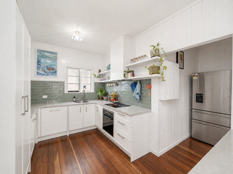 Photo - 80 King Street, Woody Point QLD 4019 - Image 2