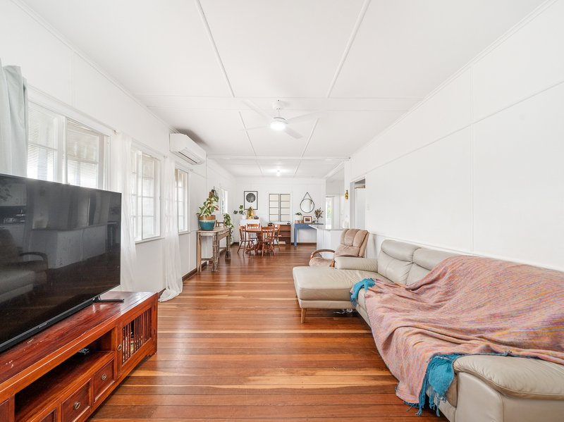 Photo - 80 King Street, Woody Point QLD 4019 - Image 4
