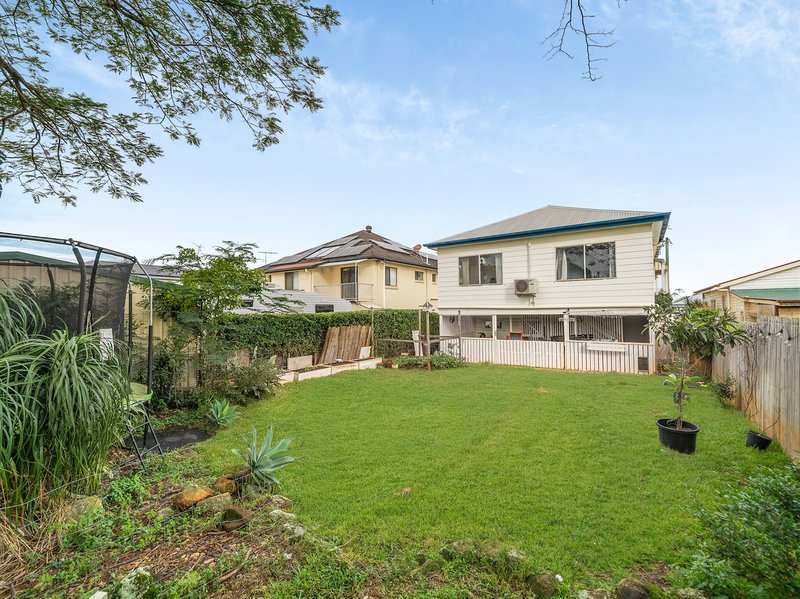 Photo - 80 King Street, Woody Point QLD 4019 - Image 17