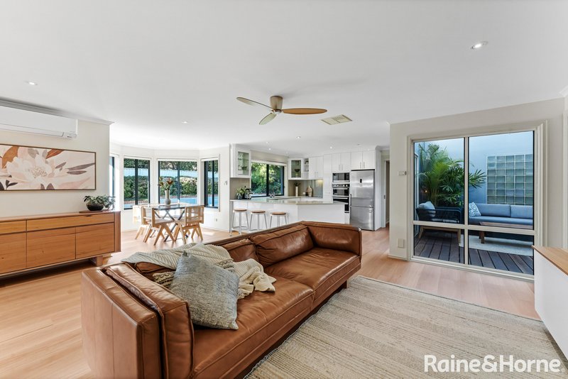 Photo - 80 Lexcen Avenue, Nicholls ACT 2913 - Image 3