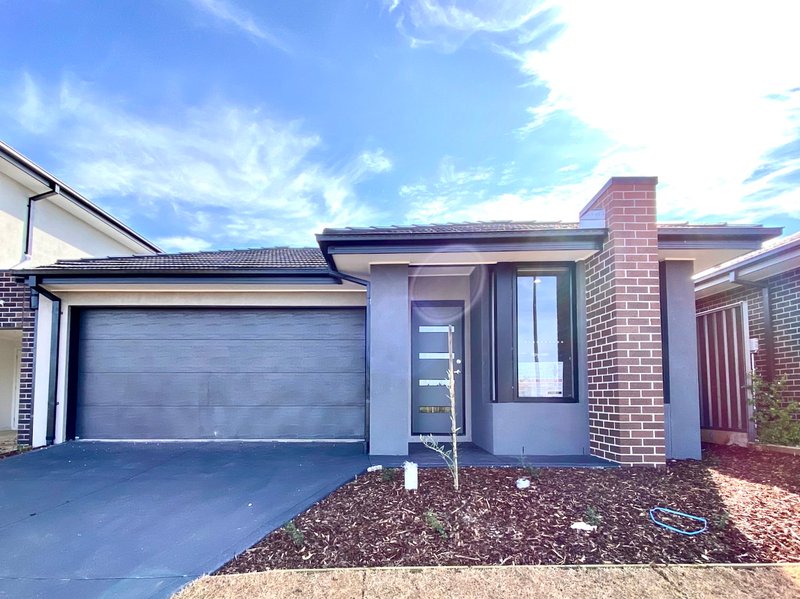 80 Mckinley Drive, Truganina VIC 3029