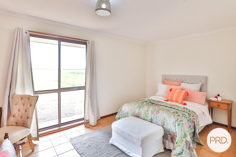 Photo - 80 Merrijig Avenue, Red Cliffs VIC 3496 - Image 14