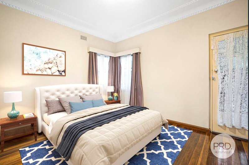 Photo - 80 Monaro Avenue, Kingsgrove NSW 2208 - Image 4