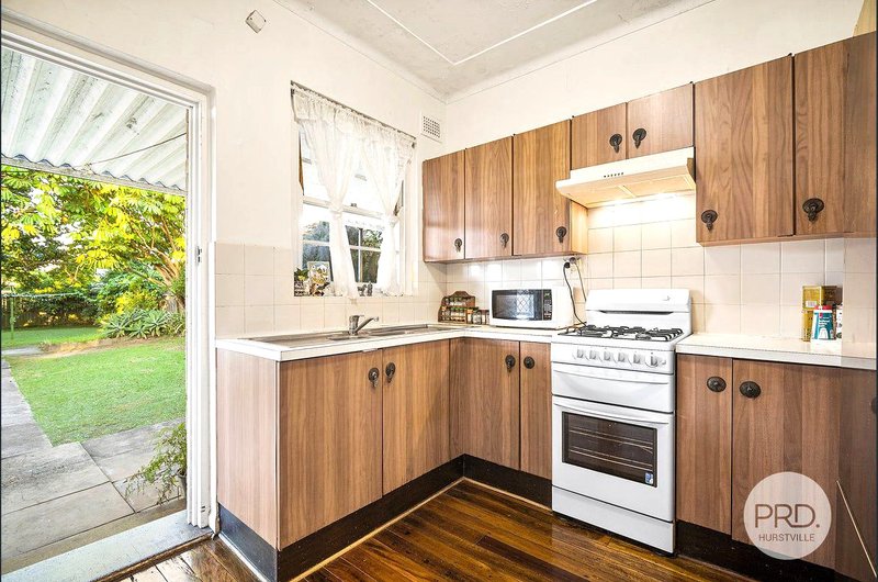 Photo - 80 Monaro Avenue, Kingsgrove NSW 2208 - Image 5