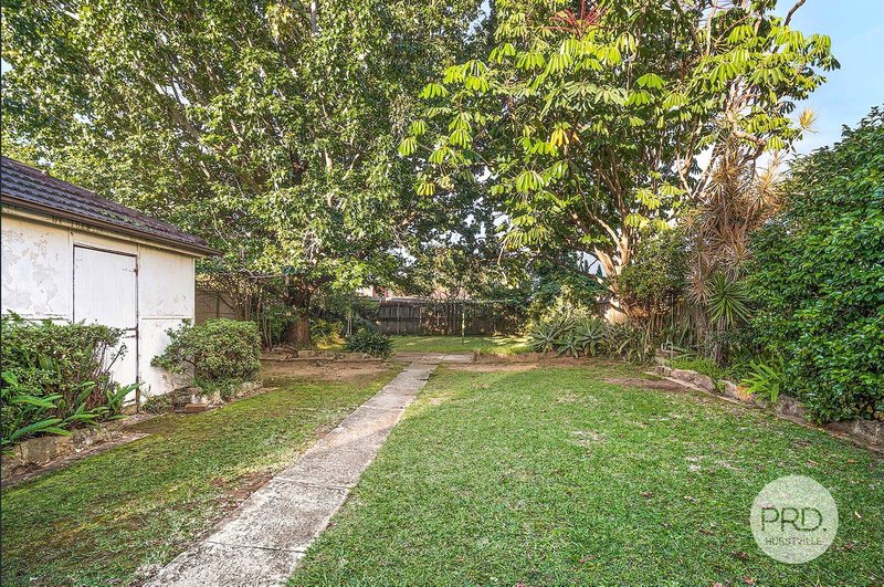 Photo - 80 Monaro Avenue, Kingsgrove NSW 2208 - Image 8
