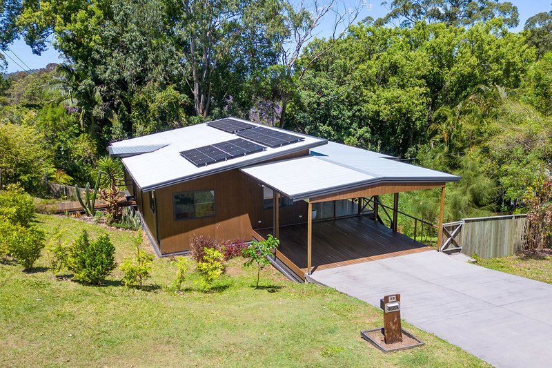 80 Panorama Drive, Nambour QLD 4560