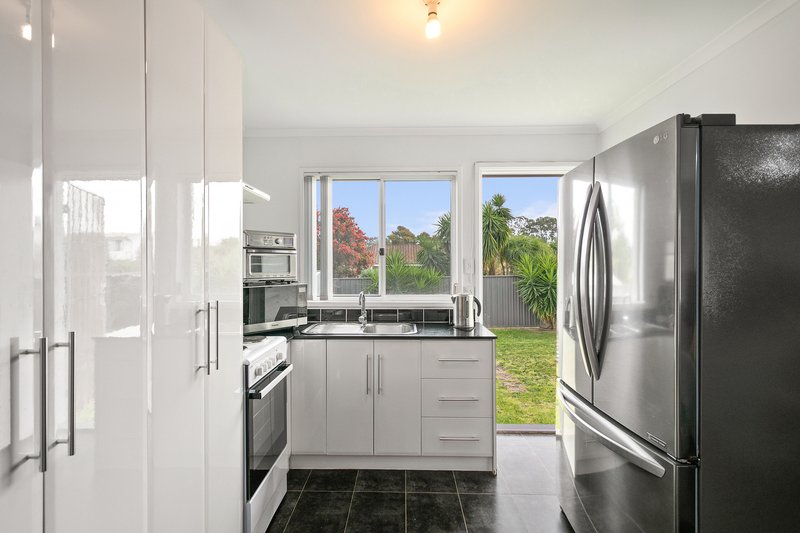 Photo - 80 Parkes Street, Oak Flats NSW 2529 - Image 9