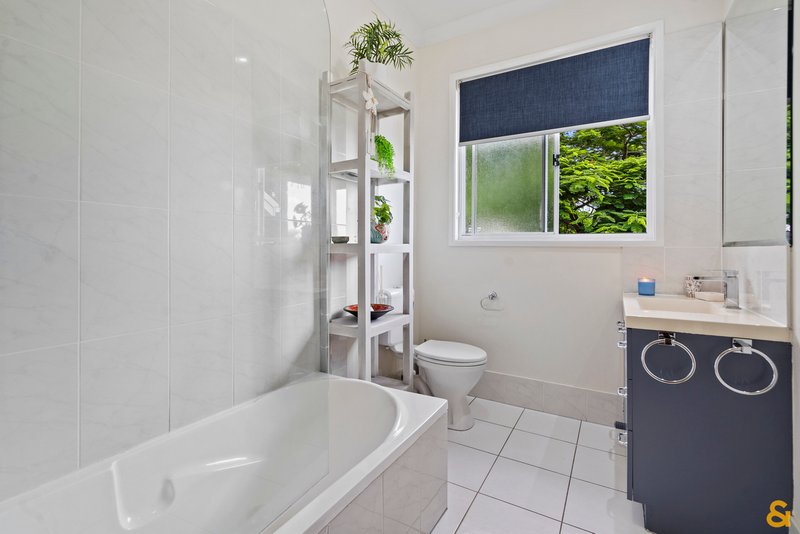 Photo - 80 Petersen Street, Wynnum QLD 4178 - Image 16