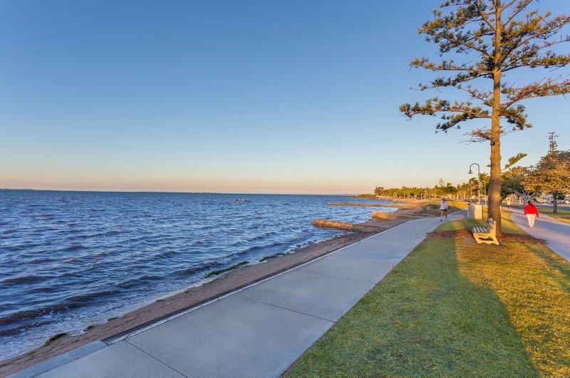 Photo - 80 Petersen Street, Wynnum QLD 4178 - Image 31