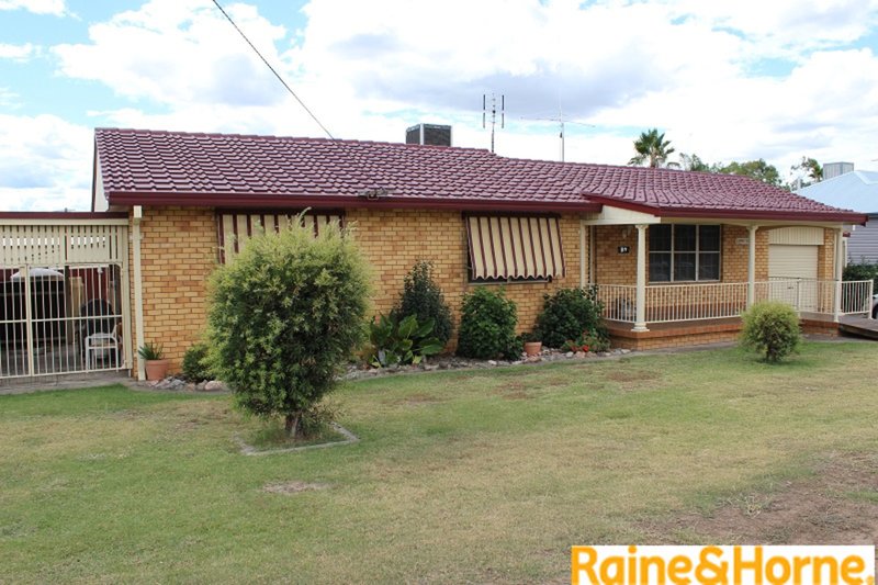 80 Petra Avenue, Tamworth NSW 2340