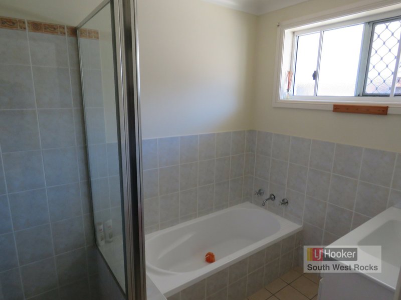 Photo - 80 Phillip Drive, South West Rocks NSW 2431 - Image 12