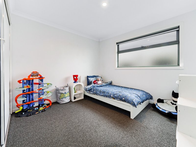 Photo - 80 Quarters Boulevard, Cranbourne West VIC 3977 - Image 15