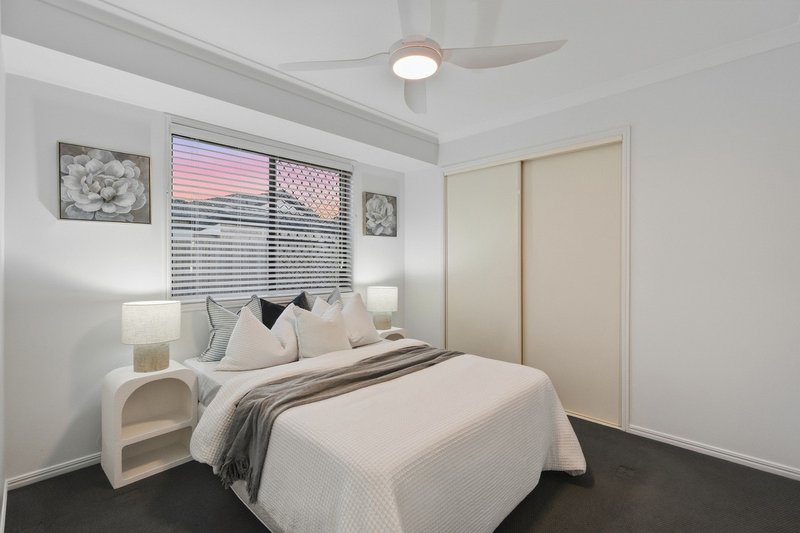 Photo - 80 Rubicon Crescent, Kuraby QLD 4112 - Image 15
