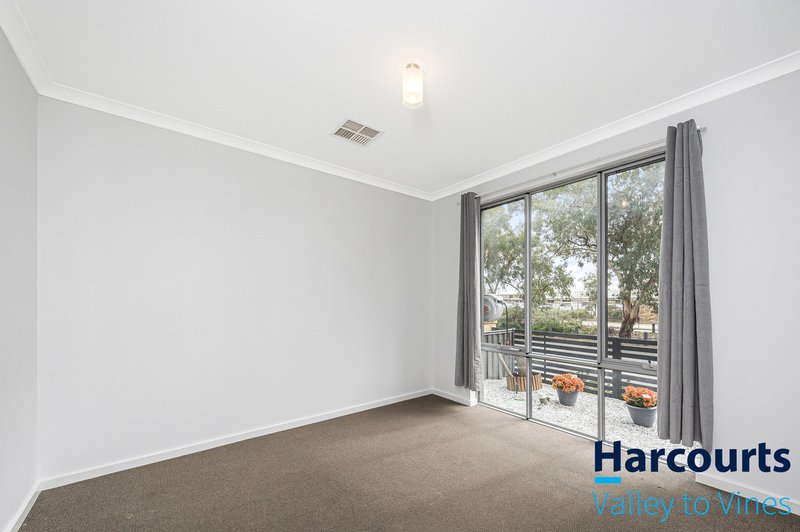 Photo - 80 Strinesdale Boulevard, Aveley WA 6069 - Image 13
