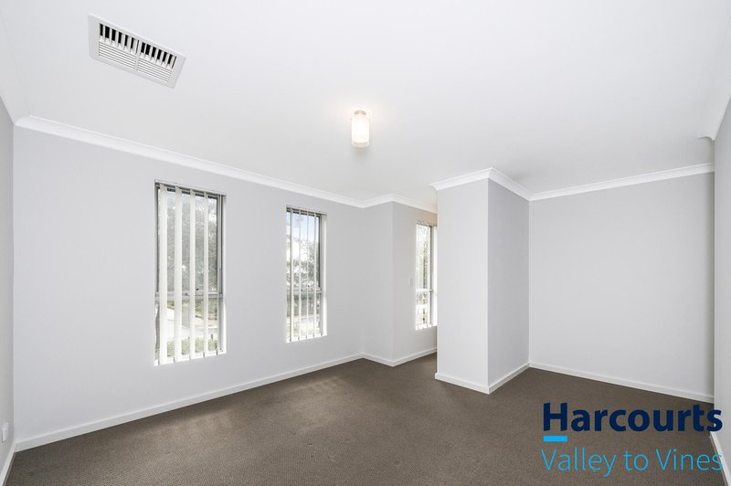 Photo - 80 Strinesdale Boulevard, Aveley WA 6069 - Image 15