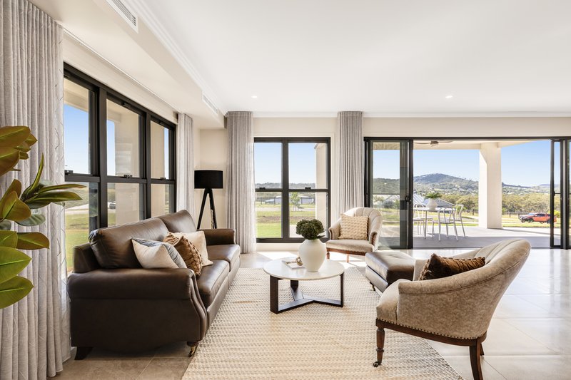 Photo - 80 Summit Drive, Mount Rascal QLD 4350 - Image 2