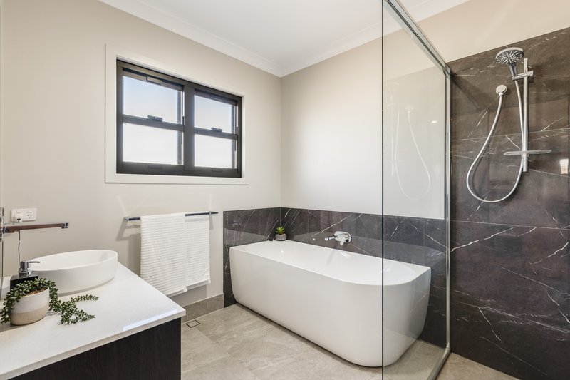 Photo - 80 Summit Drive, Mount Rascal QLD 4350 - Image 16