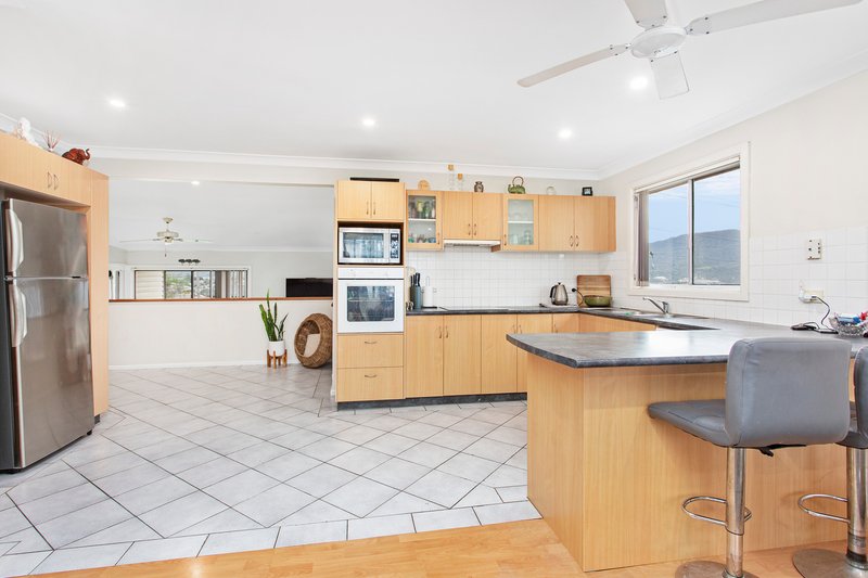 Photo - 80 Tait Avenue, Kanahooka NSW 2530 - Image 5