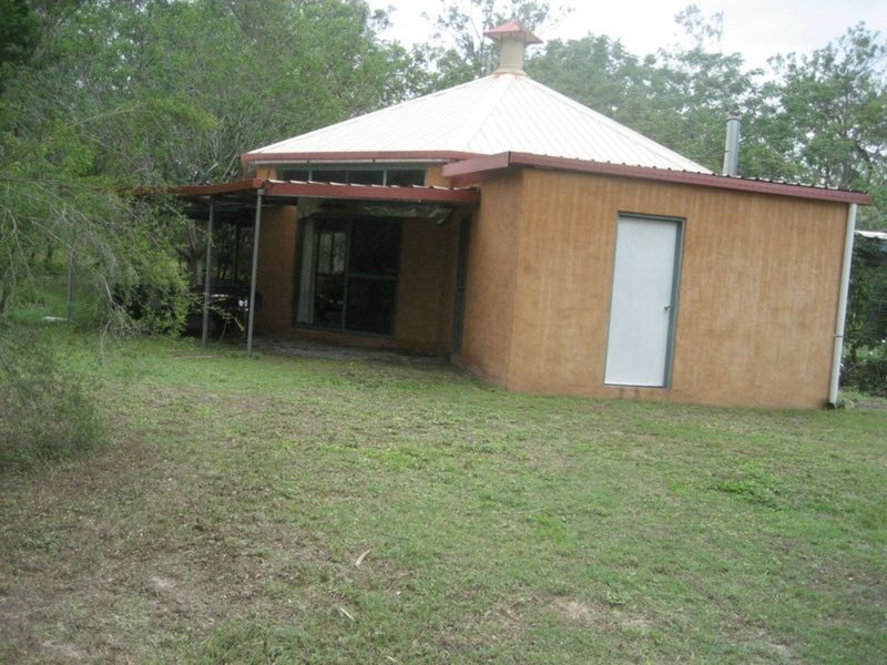 Photo - 80 Thornes Road, Miriam Vale QLD 4677 - Image 1