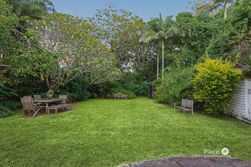 Photo - 80 Victoria Avenue, Chelmer QLD 4068 - Image 17