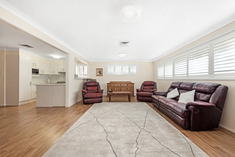 Photo - 80 Wendy Avenue, Georges Hall NSW 2198 - Image 3