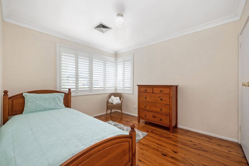 Photo - 80 Wendy Avenue, Georges Hall NSW 2198 - Image 6