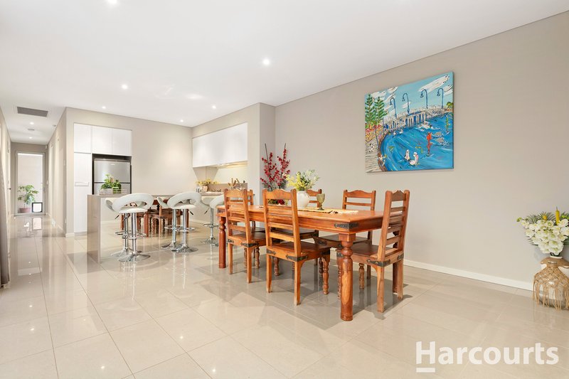 Photo - 80 Whimbrel Crescent, Coodanup WA 6210 - Image 5