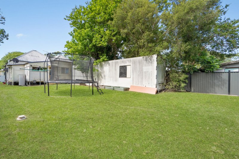 Photo - 80 Woodford Street, One Mile QLD 4305 - Image 9