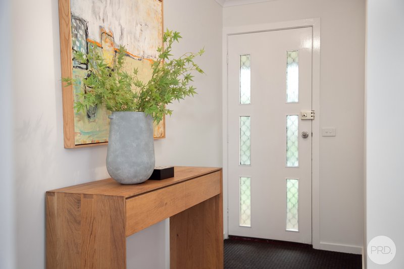 Photo - 801 Howard Street, Soldiers Hill VIC 3350 - Image 3