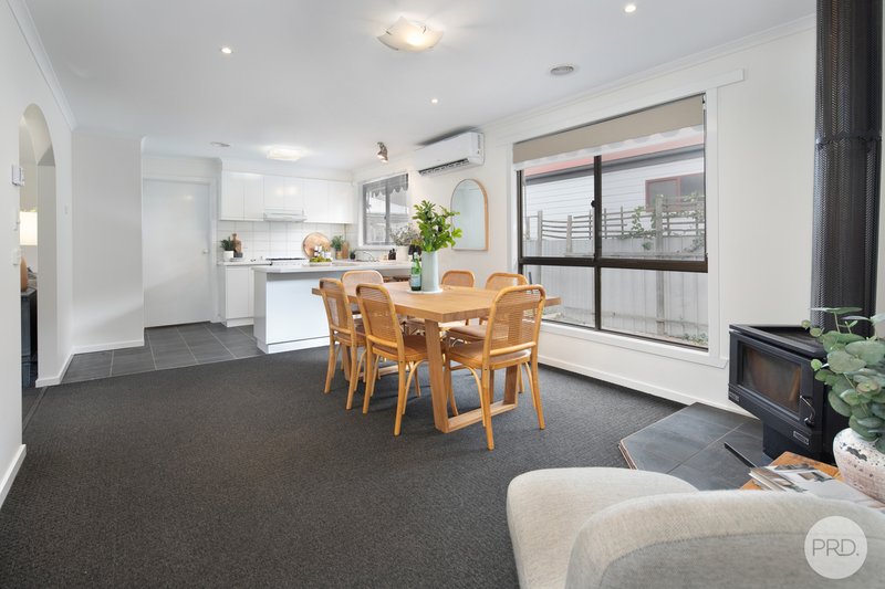 Photo - 801 Howard Street, Soldiers Hill VIC 3350 - Image 7