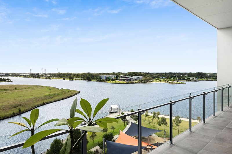 Photo - 801/1 Waterside Retreat, Birtinya QLD 4575 - Image 5