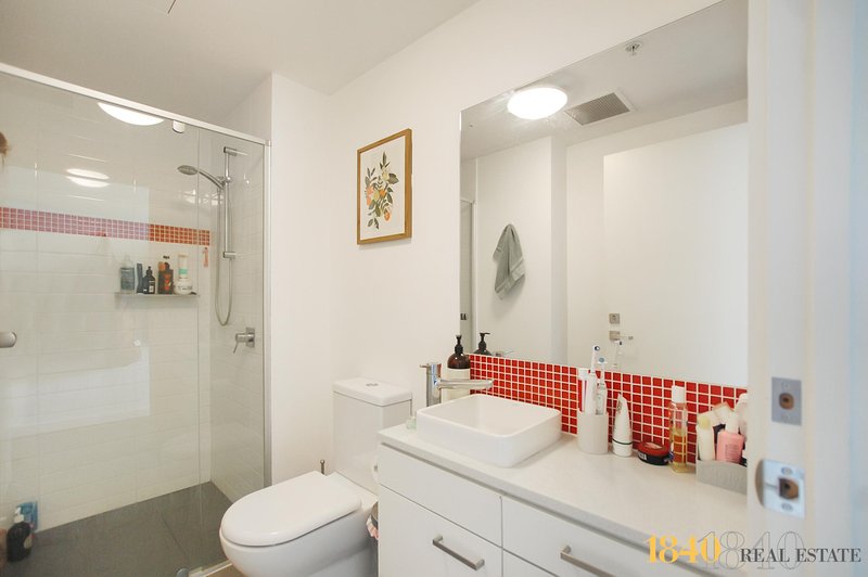 Photo - 801/102 Waymouth Street, Adelaide SA 5000 - Image 3