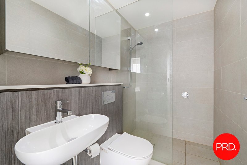 Photo - 801/15 Garrigarrang Avenue, Kogarah NSW 2217 - Image 6