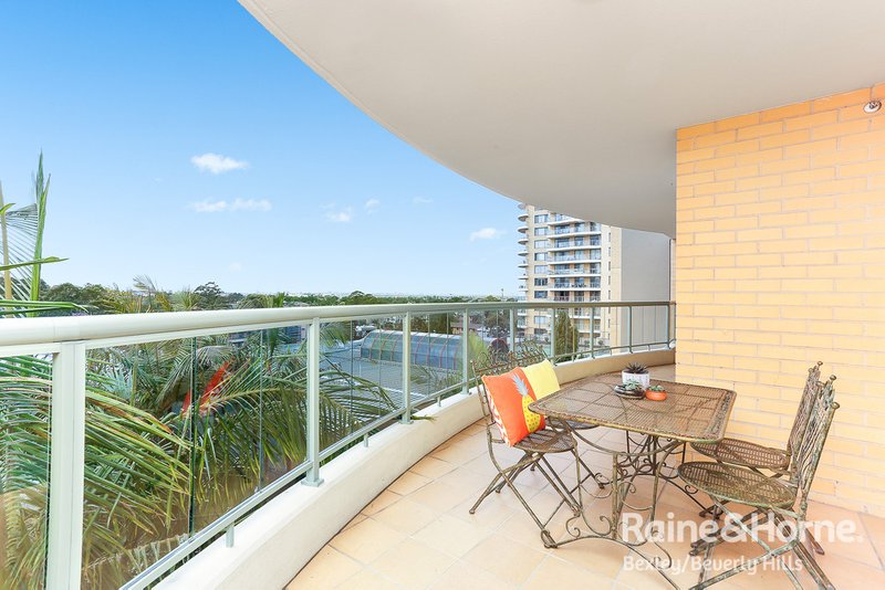 Photo - 801/3 Rockdale Plaza Drive, Rockdale NSW 2216 - Image 8