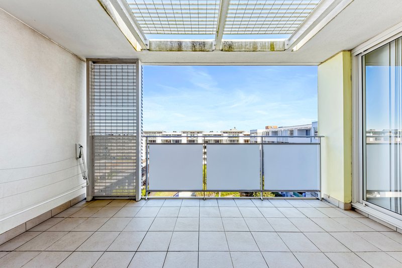 Photo - 801/4 Nuvolari Place, Wentworth Point NSW 2127 - Image 4