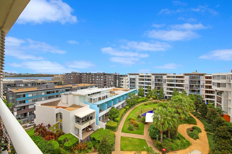 Photo - 801/4 Nuvolari Place, Wentworth Point NSW 2127 - Image 7
