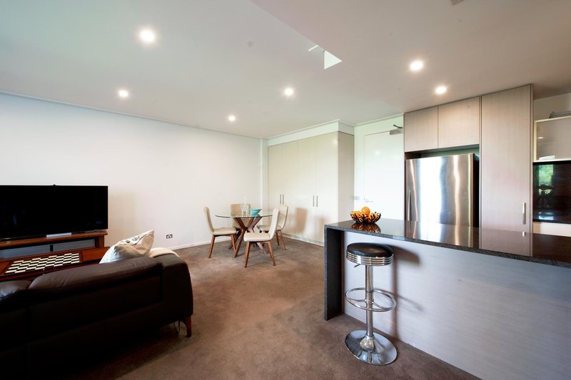 Photo - 80/15 Coranderrk Street, City ACT 2601 - Image 4