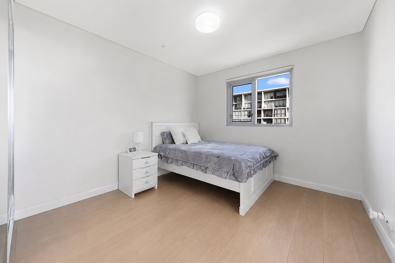 Photo - 801/99 Forest Road, Hurstville NSW 2220 - Image 6