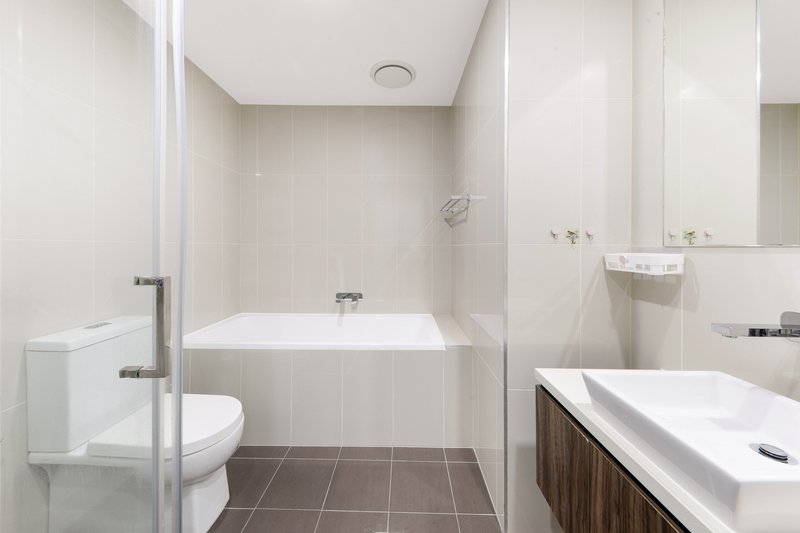 Photo - 801/99 Forest Road, Hurstville NSW 2220 - Image 8