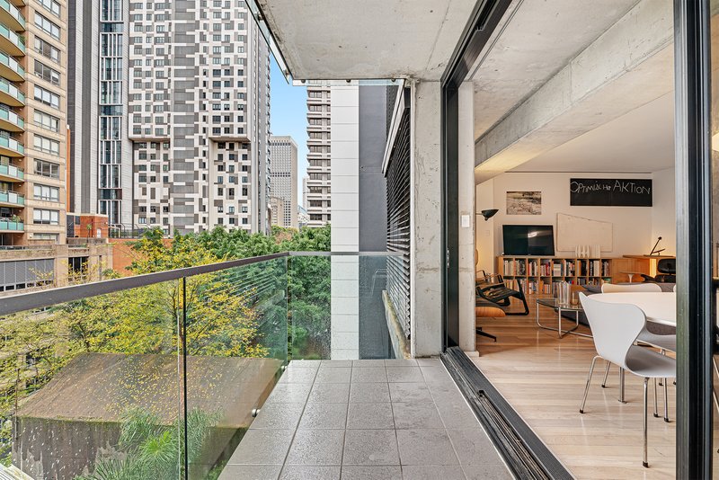 Photo - 802/21 Alberta Street, Surry Hills NSW 2010 - Image 5