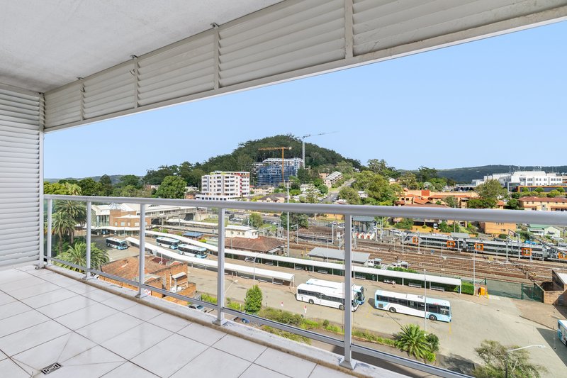 Photo - 802/273-275 Mann Street, Gosford NSW 2250 - Image 3