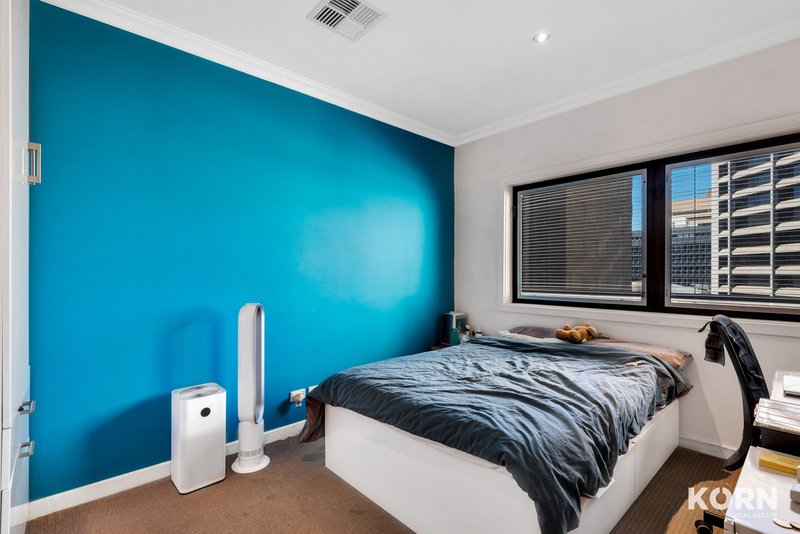 Photo - 802/39 Grenfell Street, Adelaide SA 5000 - Image 5