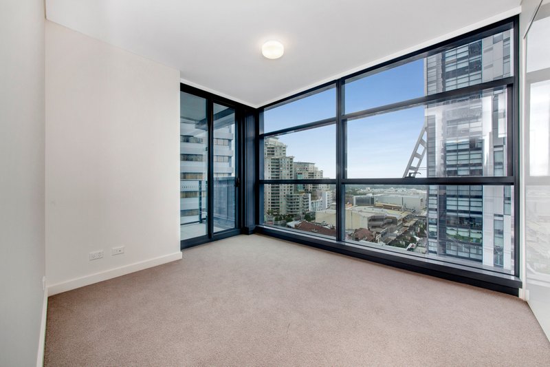 Photo - 802/438 Victoria Avenue, Chatswood NSW 2067 - Image 2