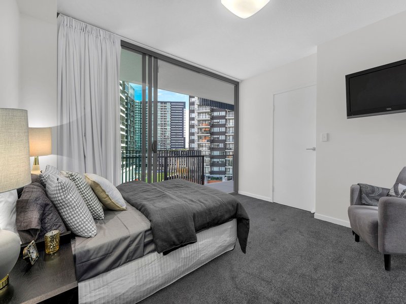 Photo - 802/53 Wyandra Street, Teneriffe QLD 4005 - Image 11