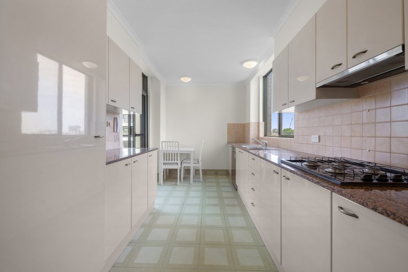 Photo - 802/97 Brompton Road, Kensington NSW 2033 - Image 5
