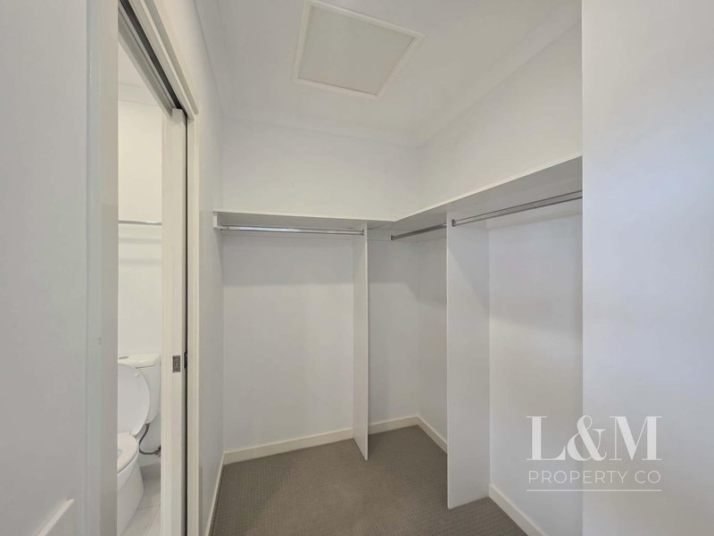 Photo - 803 Aitken Boulevard, Craigieburn VIC 3064 - Image 12