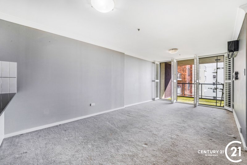 Photo - 803/1-11 Spencer Street, Fairfield NSW 2165 - Image 2